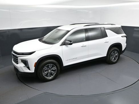 New 2026 Chevrolet Traverse LT image 32