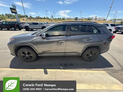 Used 2021 Toyota RAV4 XLE w/ XLE Grade Weather Package AWD/4WD image 5