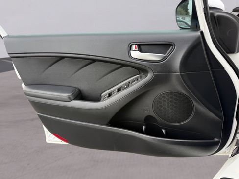 Used 2017 Kia Forte LX w/ Option Group 020 image 21