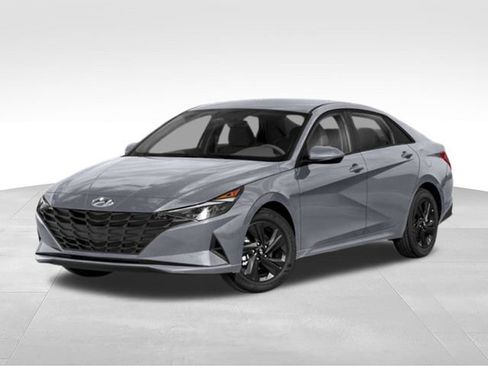 Used 2023 Hyundai Elantra SEL FWD image 4