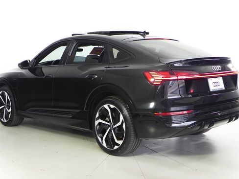 Used 2024 Audi Q8 e-tron Premium Plus w/ Premium Plus Package AWD/4WD image 9
