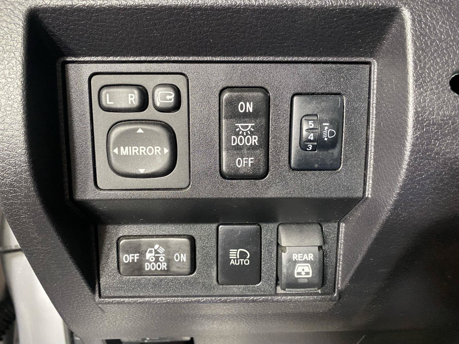 Used 2021 Toyota Tundra Platinum AWD/4WD image 20