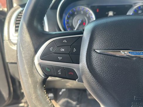 Used 2016 Chrysler 300 C RWD image 24