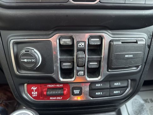 Used 2020 Jeep Wrangler Unlimited Rubicon w/ Dual Top Group image 20