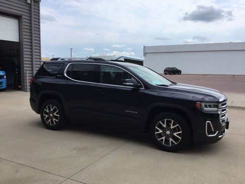 Used 2021 GMC Acadia SLE w/ Driver Convenience Package AWD/4WD image 4