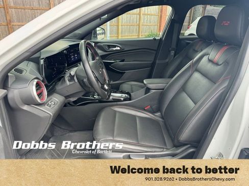 Certified 2024 Chevrolet Trax RS w/ Sunroof Package FWD image 9