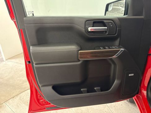 Used 2021 Chevrolet Silverado 1500 LT Trail Boss w/ Convenience Package II AWD/4WD image 28