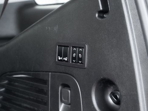 Used 2019 Chevrolet Tahoe Premier image 32