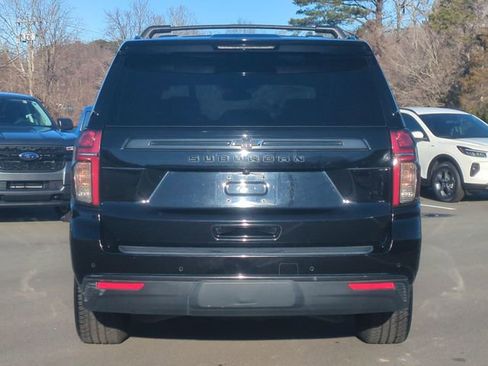 Used 2021 Chevrolet Suburban Z71 w/ Z71 Off-Road Package image 12