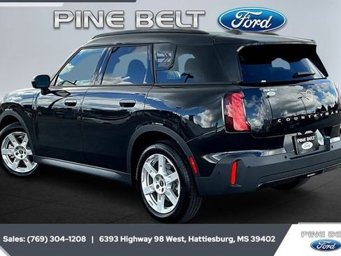 Used 2025 MINI Cooper Countryman S image 2