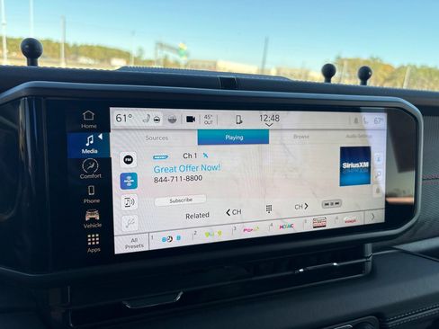 Used 2024 Jeep Wrangler Unlimited Rubicon w/ Convenience Group image 18