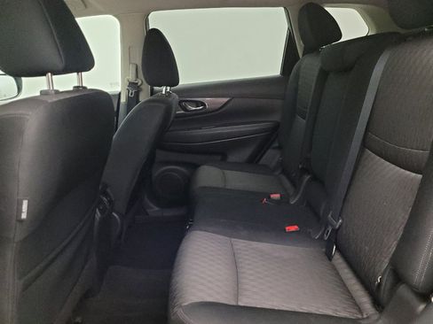 Used 2020 Nissan Rogue SV w/ Sun & Sound Touring Package FWD image 18