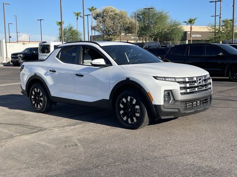 Used 2025 Hyundai Santa Cruz SEL FWD image 7
