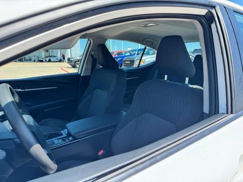 Used 2025 Toyota Camry LE FWD image 22