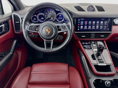 Certified 2023 Porsche Cayenne Platinum Edition w/ Premium Package Plus (PIA) AWD/4WD image 26