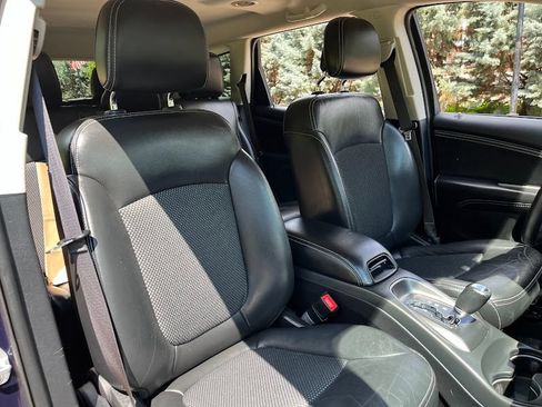 Used 2019 Dodge Journey Crossroad AWD/4WD image 36