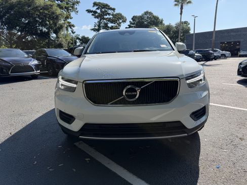 Used 2020 Volvo XC40 T5 Momentum AWD/4WD image 3