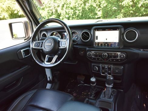 Used 2021 Jeep Gladiator Overland w/ Popular Equipment Package AWD/4WD image 29
