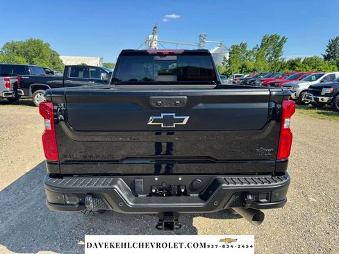Used 2024 Chevrolet Silverado 2500 ZR2 w/ ZR2 Bison Edition AWD/4WD image 4