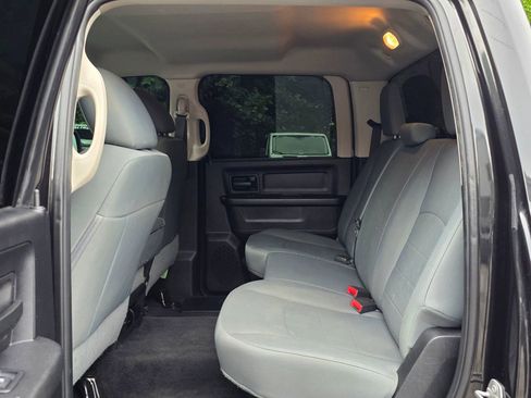 Used 2017 RAM 1500 Express w/ Black Ram 1500 Express Group AWD/4WD image 20