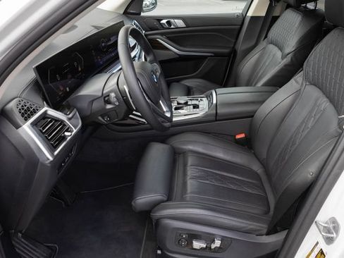 Used 2026 BMW X7 xDrive40i AWD/4WD image 15