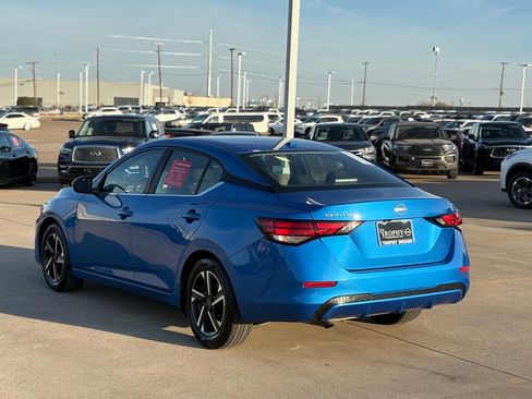 Certified 2025 Nissan Sentra SV image 6