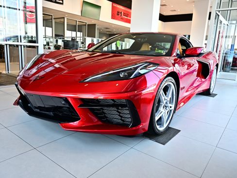 Used 2023 Chevrolet Corvette Stingray Preferred Cpe w/ 2LT image 4