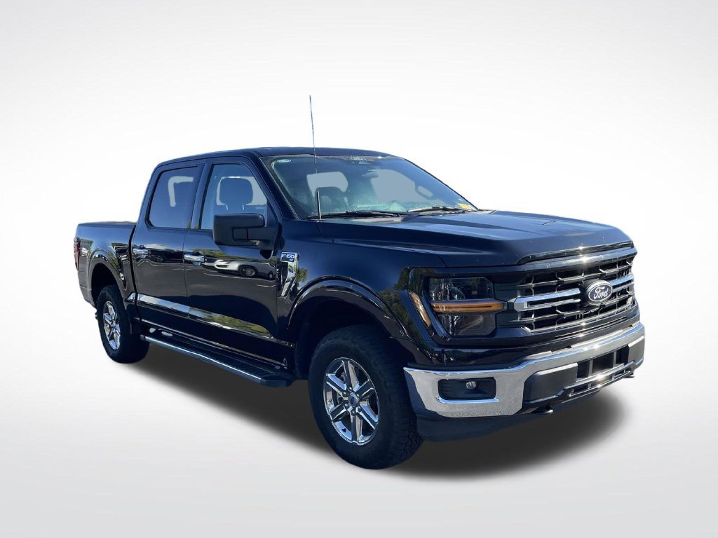 Used 2025 Ford F150 XLT w/ Equipment Group 301A Standard AWD/4WD image 8