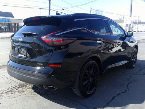 Used 2024 Nissan Murano SV w/ SV Midnight Edition Package image 5