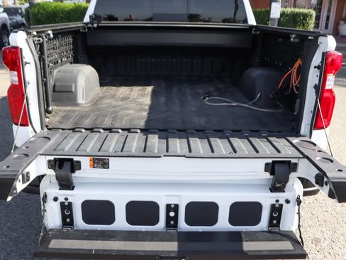 Used 2024 Chevrolet Silverado 1500 ZR2 w/ ZR2 Bison Edition AWD/4WD image 8