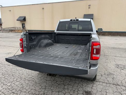 Used 2022 RAM 2500 Laramie AWD/4WD image 11