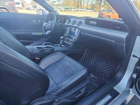 Used 2018 Ford Mustang Premium RWD image 16