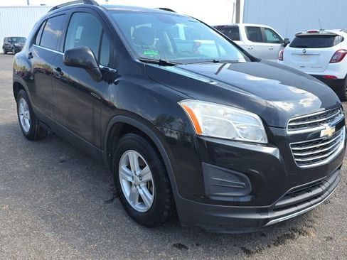Used 2016 Chevrolet Trax LT image 1