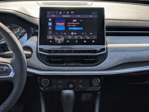 Certified 2024 Jeep Compass Latitude AWD/4WD image 17