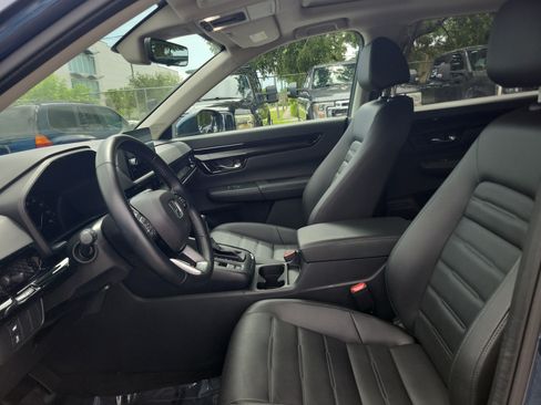 Used 2025 Honda CR-V EX-L image 11