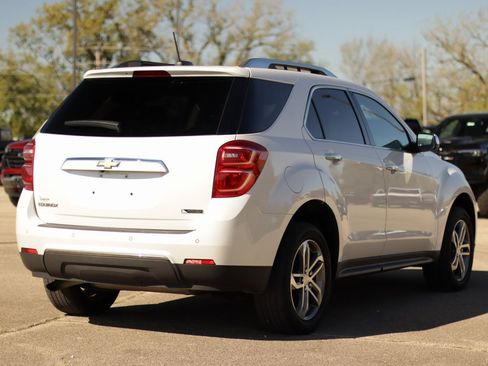 Used 2017 Chevrolet Equinox Premier w/ Enhanced Convenience Package image 7