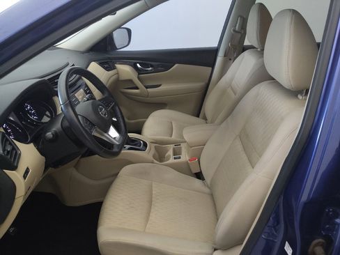 Used 2017 Nissan Rogue SV FWD image 17