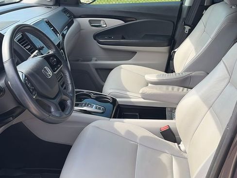 Used 2020 Honda Pilot Touring image 19