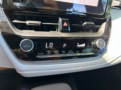 Used 2023 Toyota Corolla SE FWD image 26