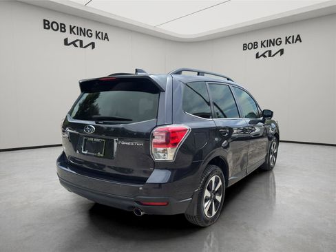 Used 2018 Subaru Forester 2.5i Limited image 5
