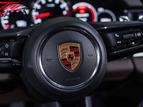 Used 2022 Porsche Panamera 4 Platinum Edition AWD/4WD image 30