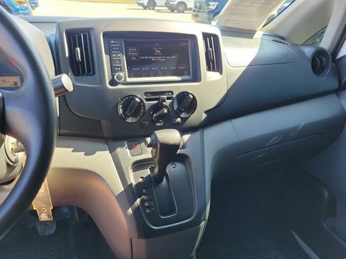 Used 2021 Nissan NV200 S image 18