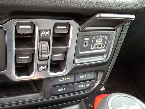 New 2025 Jeep Wrangler Unlimited Sport image 14