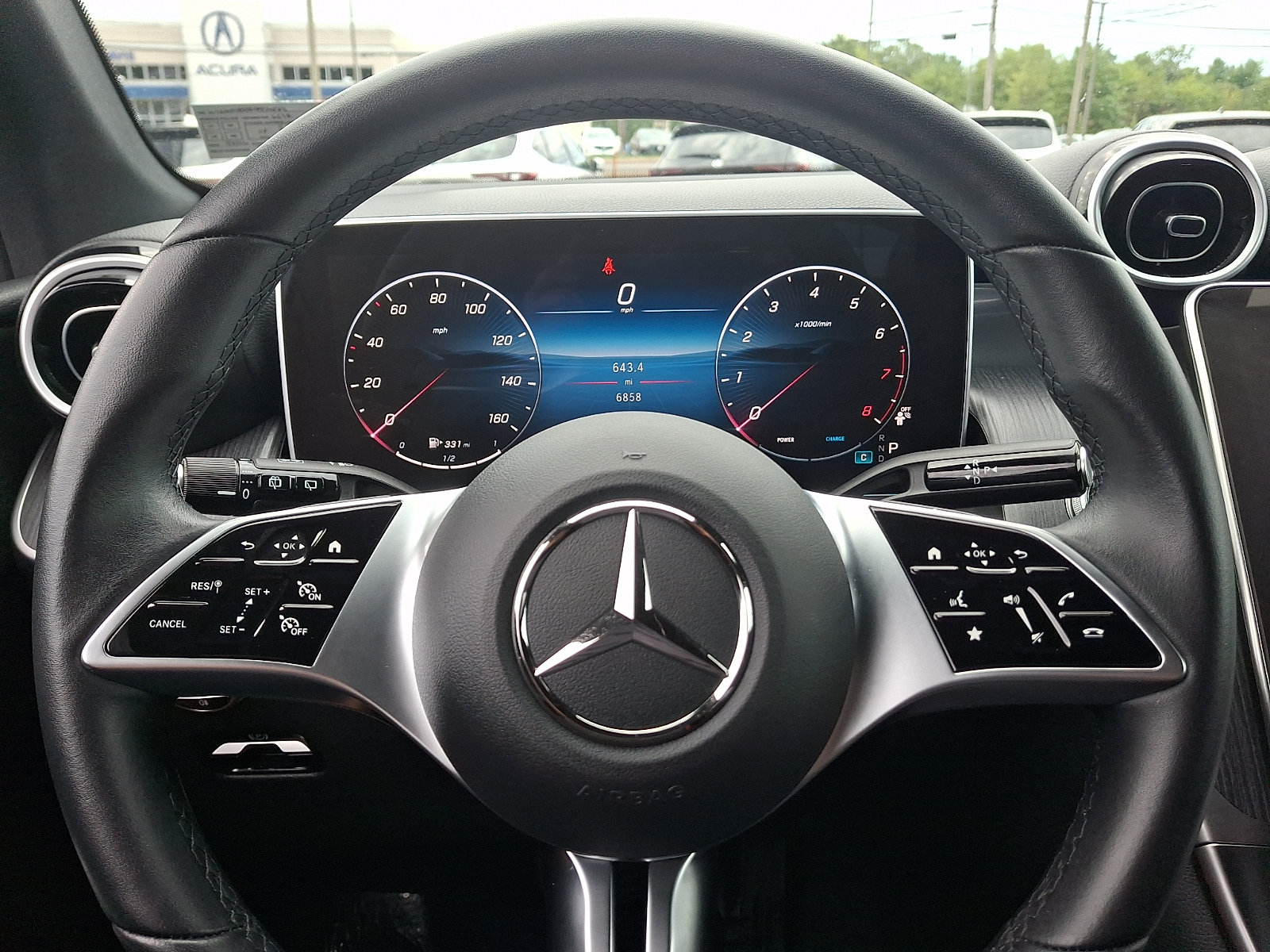 Used 2025 Mercedes-Benz GLC 300 image 18