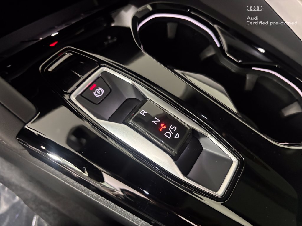 Used 2025 Audi Q5 Premium Plus w/ Premium Plus AWD/4WD image 29