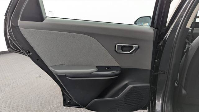 Used 2025 Kia K4 EX FWD image 16