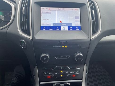 Used 2020 Ford Edge SEL w/ Convenience Package image 17