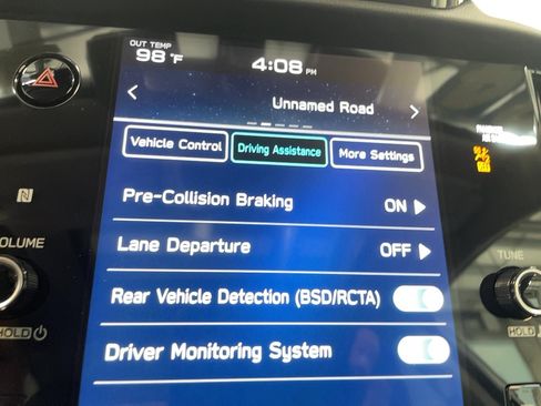 Used 2024 Subaru Outback Limited AWD/4WD image 12