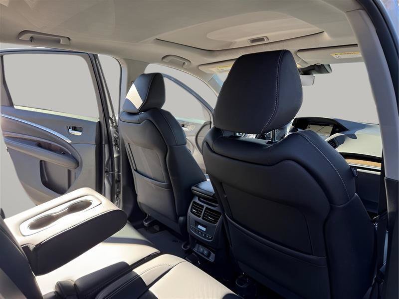 Used 2020 Acura MDX w/ Technology Package AWD/4WD image 32