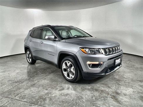 Used 2021 Jeep Compass Limited image 2